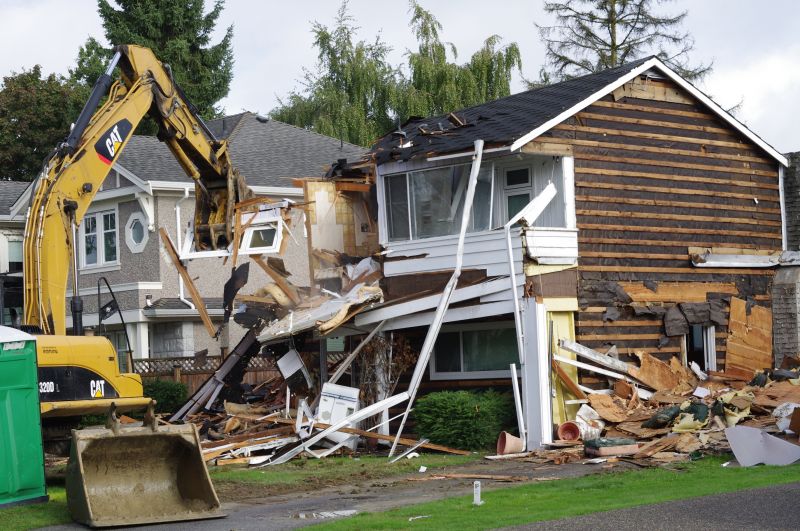 House Wrecking in Katy, TX